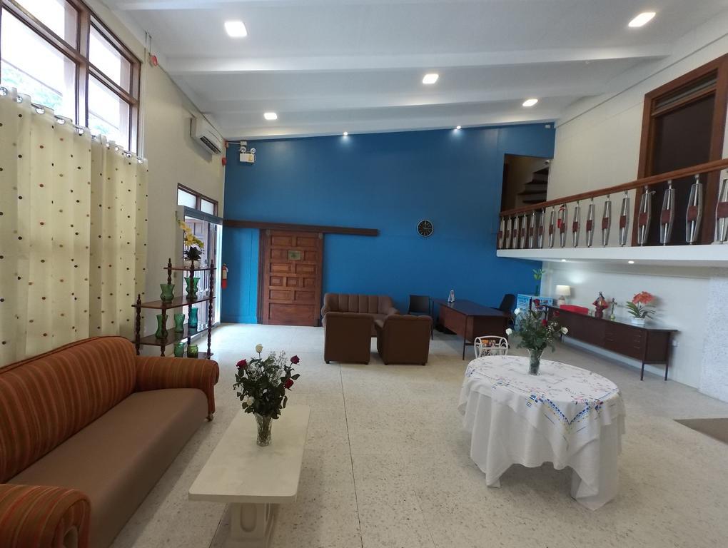 Hotel Residencia Marfel Tacloban Exterior foto